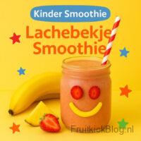 Lachebekje Smoothie in een leuke kinder glas met een rietje