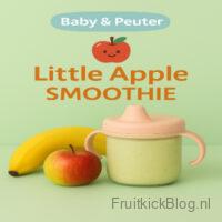 Glas met Little Apple Smoothie, gemaakt van appel en mild fruit, speciaal voor baby’s en peuters."