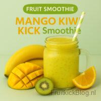 Mango Kiwi smoothie met ananas, kiwi,mango en sinasappel in een glas