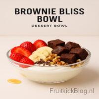 Brownie Bliss Bowl met romige chocolade en gezonde toppings, ideaal dessert recept.