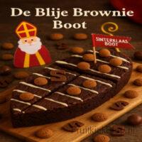 Een rijke, smeuïge brownie in de vorm van een vrolijke Sinterklaas Boot, gevuld met stukjes chocolade, karamel en kruidnoten. Een waar spektakelstuk voor pakjesavond!