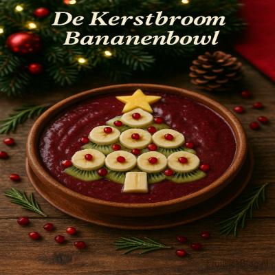Een romige, gezonde kerst bowl met banaan, yoghurt en fruit, opgemaakt in de vorm van een kerstboom. Perfect voor ontbijt, brunch of een feestelijke gezonde snack.